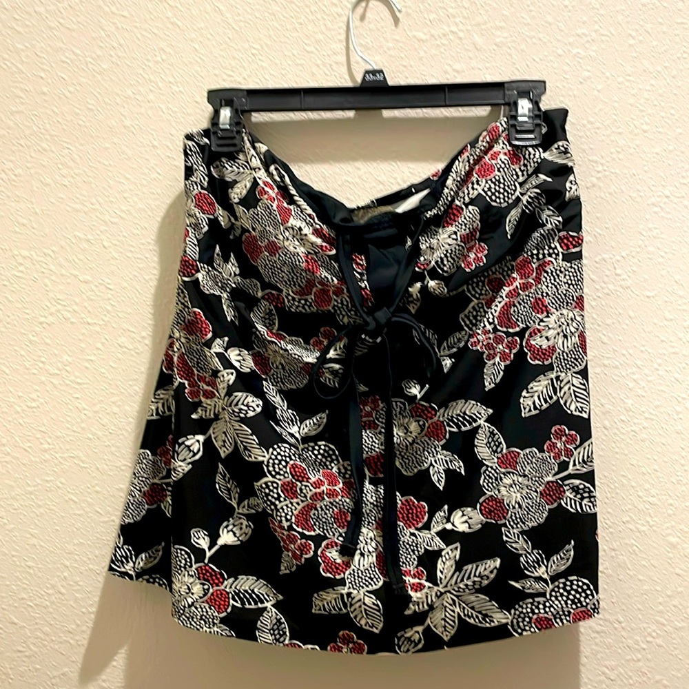 Coco Beach juniors (girls) swim top, paisley Large tall, patterned. Used.